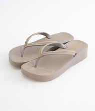 画像をギャラリービューアに読み込む, Ipanema イパネマ ビーチサンダル MESH V PLAT GOLD/GRAY SIZE:6
