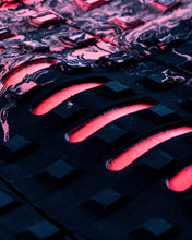 画像をギャラリービューアに読み込む, CREATURES クリエイチャーズ デッキパッド MICK FANNING COLOR:BLACK/RED FADE