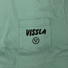 画像をギャラリービューアに読み込む, VISSLA ヴィスラ Tシャツ TEE SUMMER VACATION PKT TEE JDE M