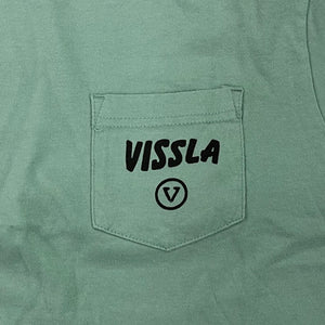 VISSLA ヴィスラ Tシャツ TEE SUMMER VACATION PKT TEE JDE M
